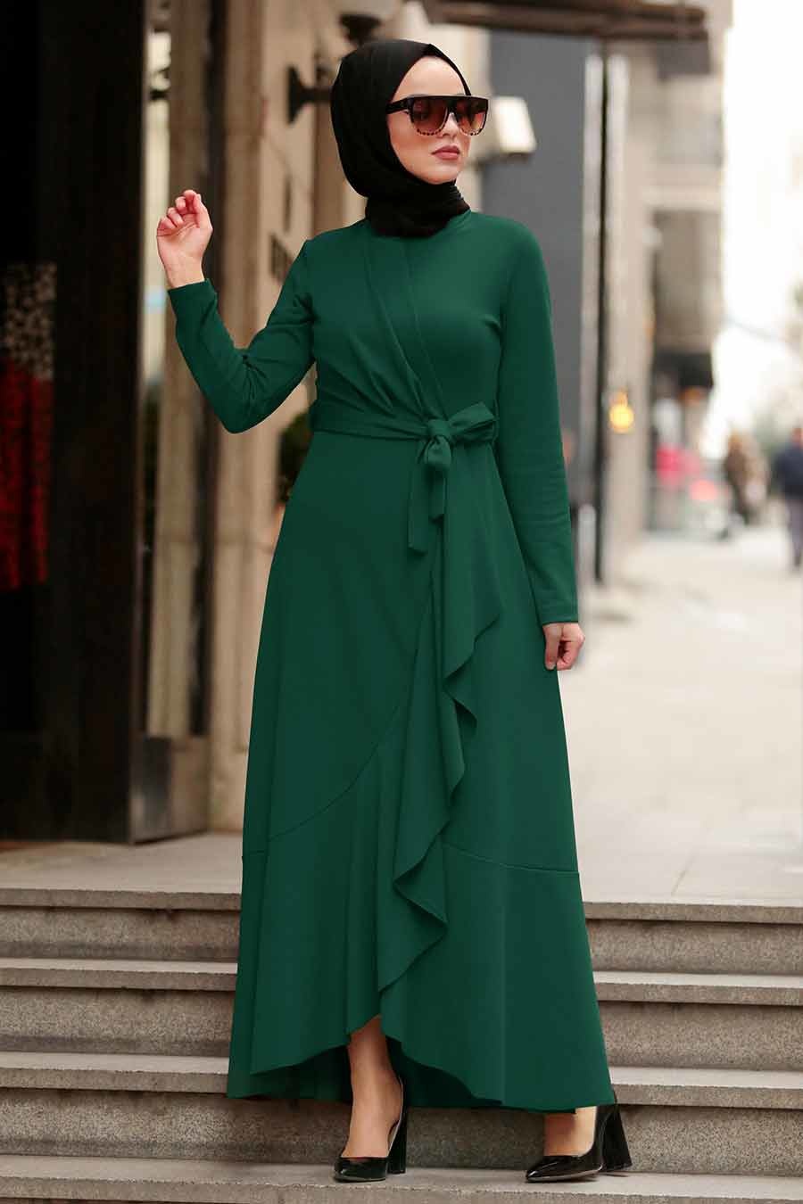 فستان أخضر زيتي مع رباط الخصر