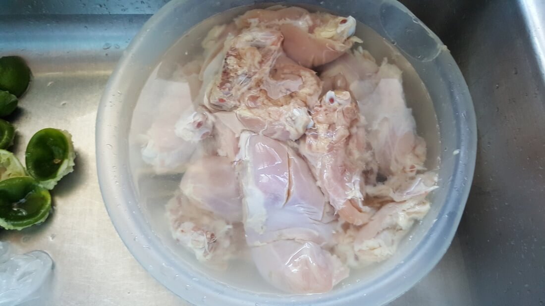 طريقة غسل الدجاج خطوة بخطوة 11
