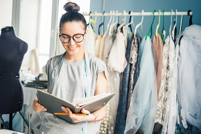 أزياء جاهزة