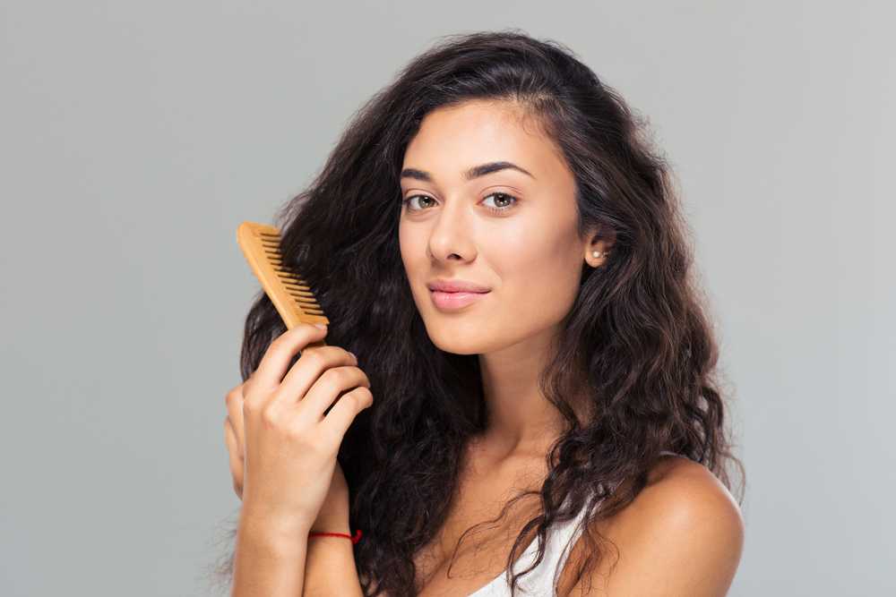 ماهي اسباب تساقط الشعر لدى النساء؟