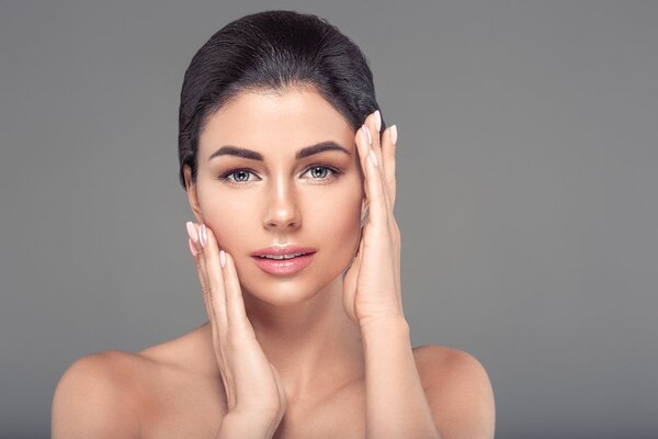 ما هي الماسكات الطبيعية التي تساعد في علاج جفاف البشرة؟