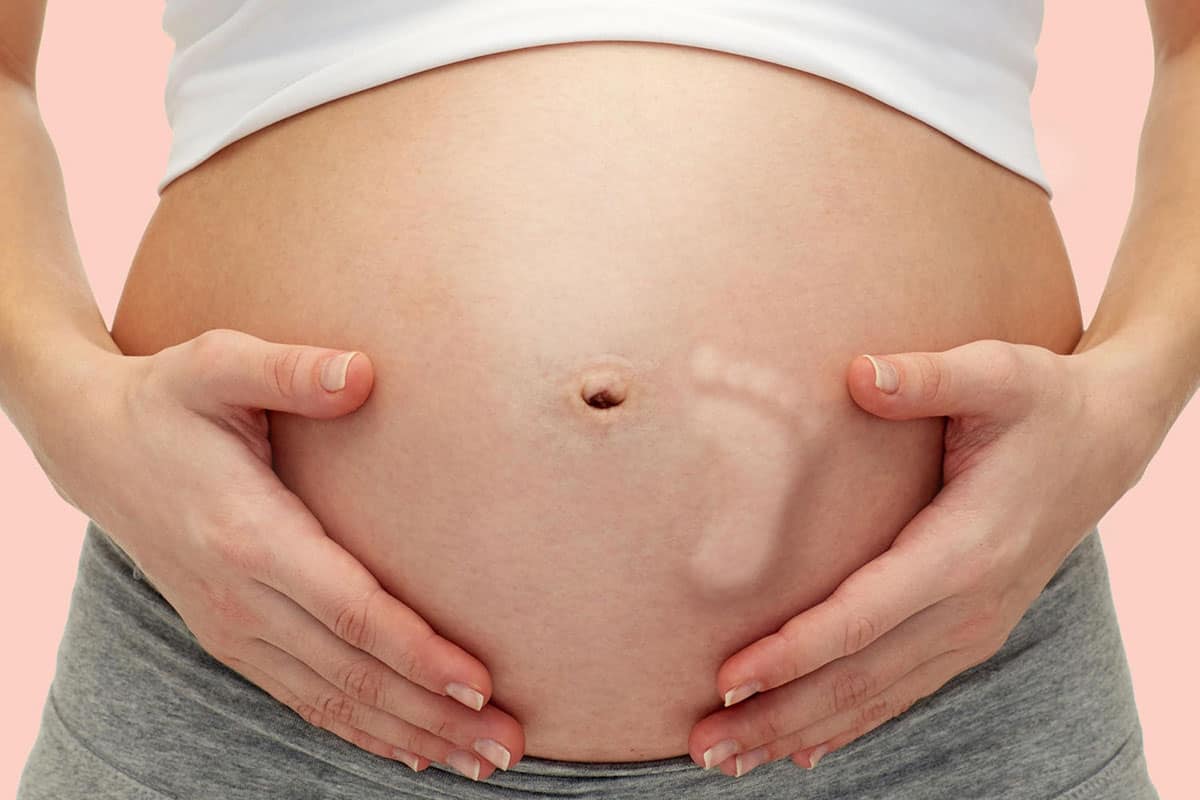 هل حركة الجنين تحت في المهبل في الشهر السادس طبيعية؟