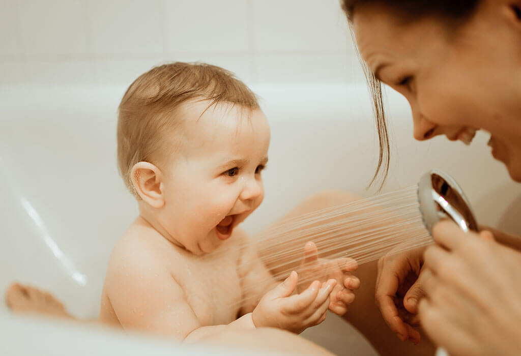7 أنواع صابون تناسب بشرة طفلك حديث الولادة