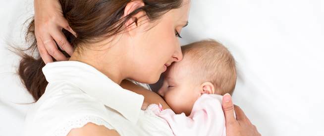 ما هي مدة رضاعة الطفل في الشهر الاول ؟
