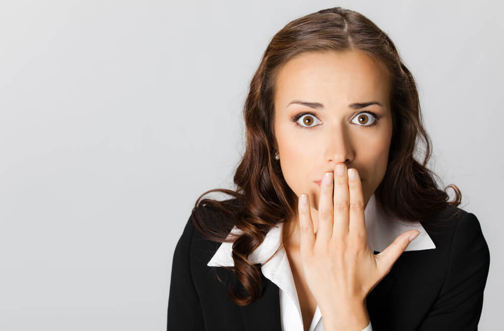 رائحة الفم الكريهة تُنذر بوجود أمراض مخفية في الجسم