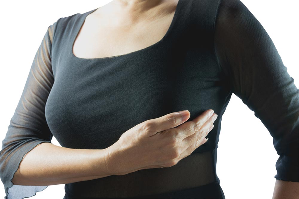 إتّبعي خطوات الفحص الذاتي لسرطان الثدي لتحمي صحّتك