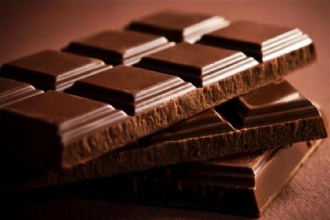 أهم فوائد الشوكولاتة الداكنة للنساء