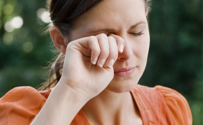 ما هو علاج التهاب العين الفيروسي؟ 