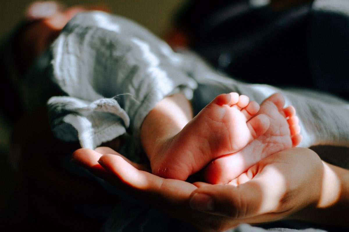 دراسة| آثار فيروس كورونا النفسية مدمّرة على الحامل والطفل