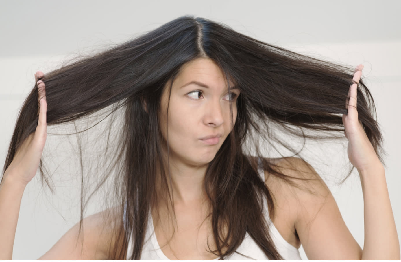 ما هو علاج رائحة الشعر الكريهة بعد الاستحمام؟