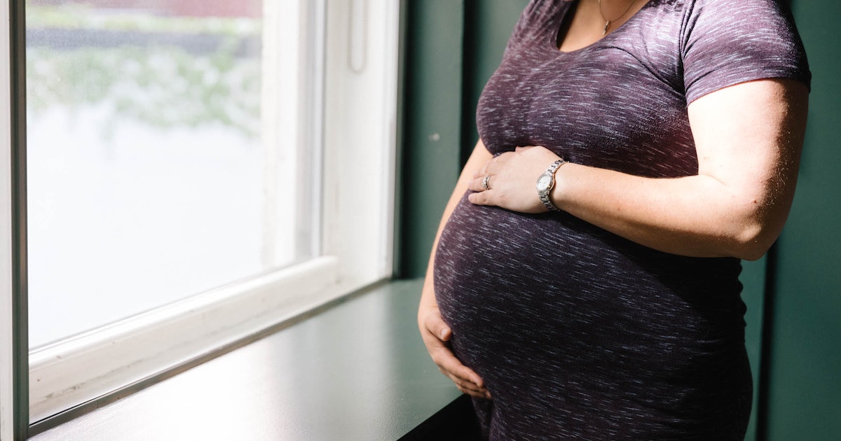 هل زيادة وزن الجنين 4 كيلو خطر على الولادة الطبيعية؟