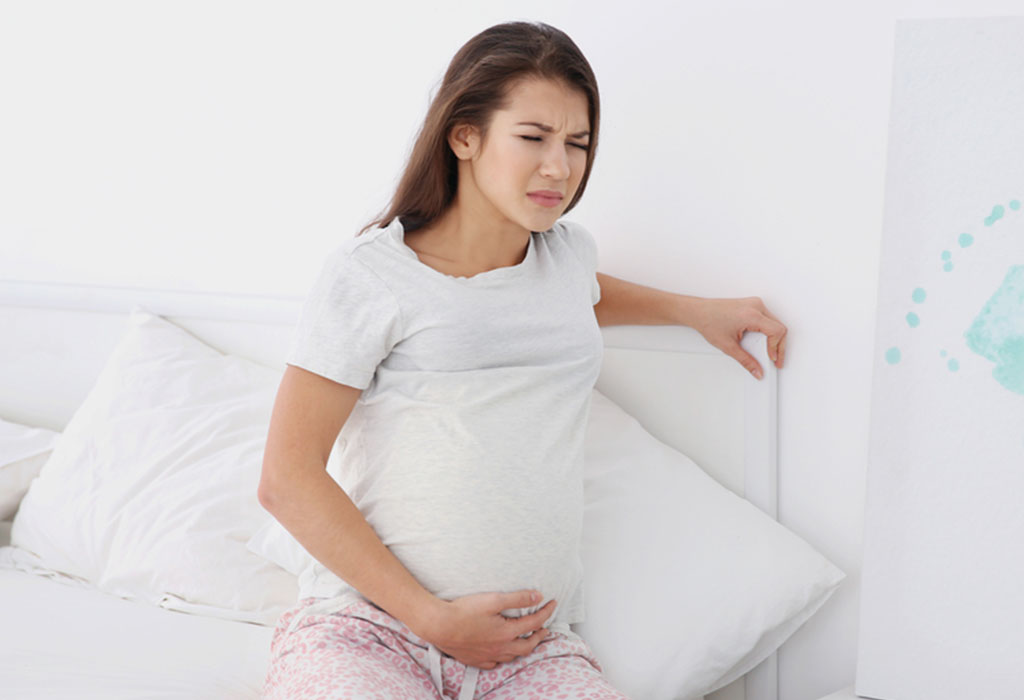 أسباب غازات البطن للحامل وطرق علاجها