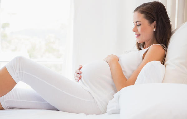 هل صغر البطن يدل على الحمل بولد؟