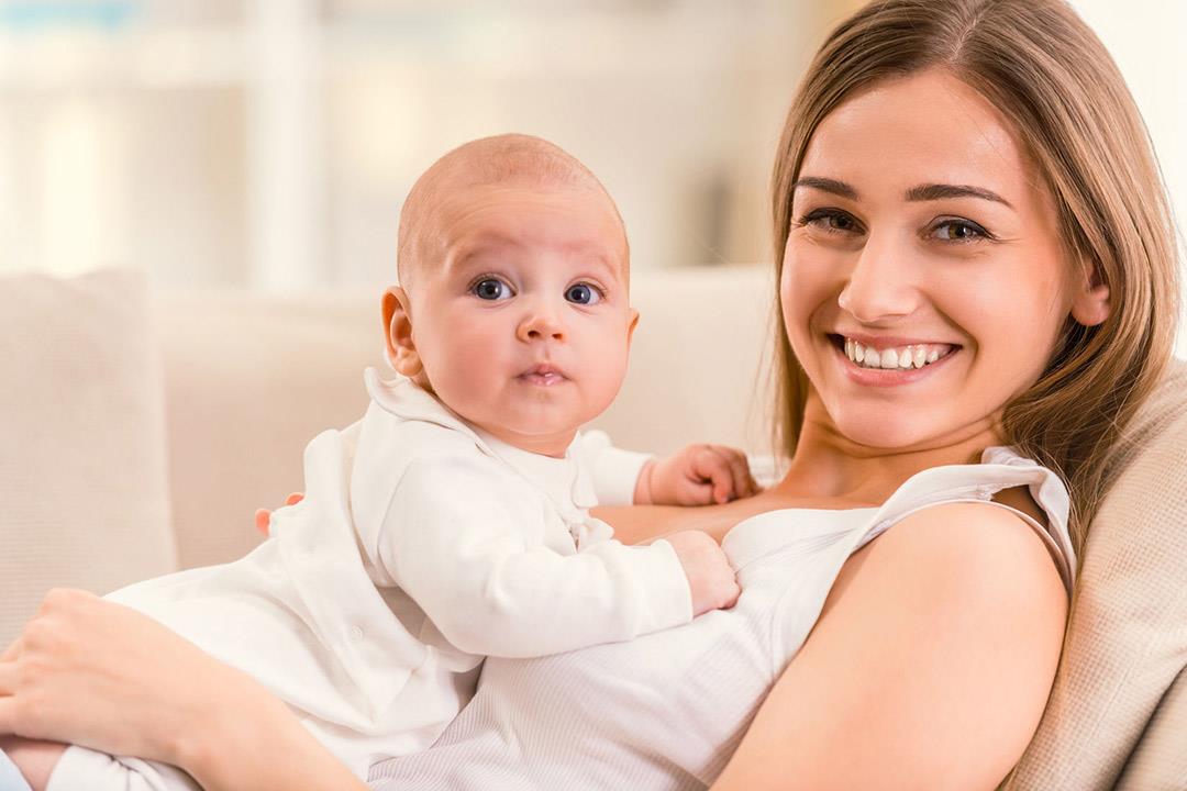 ما هي علامات زيادة وزن الرضيع؟