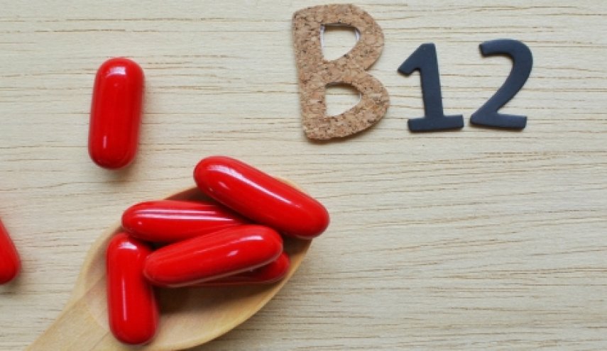 ما اعراض نقص فيتامين b12 عند النساء؟