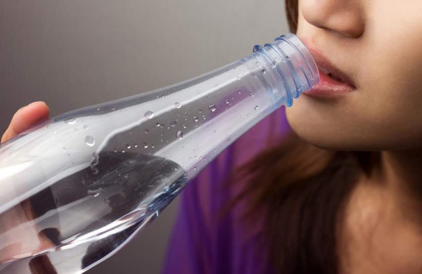 ما الاضرار الناتجة عن نقص شرب الماء؟