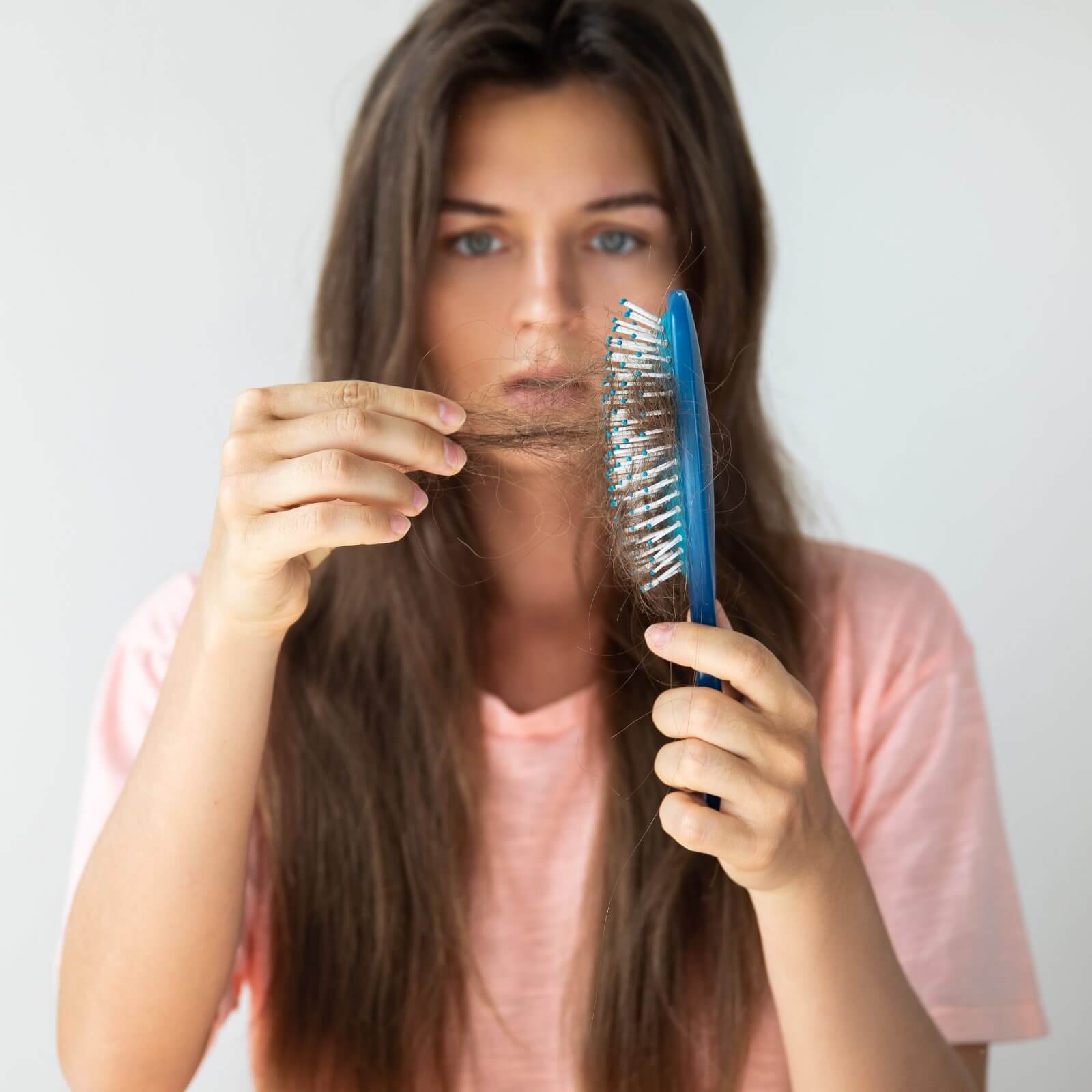 كيفية علاج نقص مخزون الحديد وتساقط الشعر؟ 