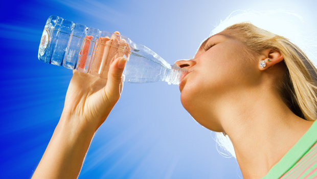 فوائد الإكثار من شرب الماء