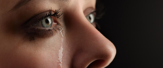ما هي فوائد الدموع؟