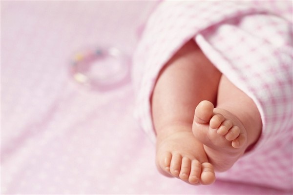 تفسير حلم الحمل والولادة ببنت
