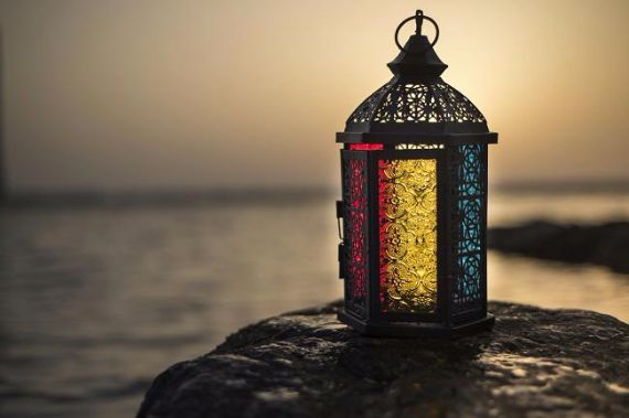 صور فوانيس رمضان لديكور عربي لافت