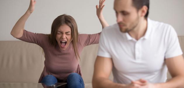 ما هي صفات الزوجة التي لا تحب زوجها؟ 