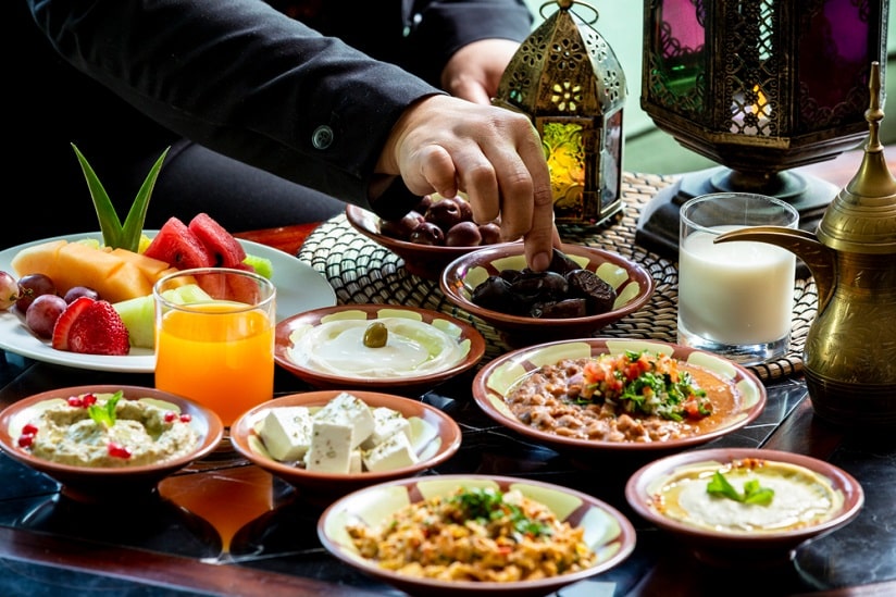 كيف تبنين عادات غذائية صحيّة في رمضان