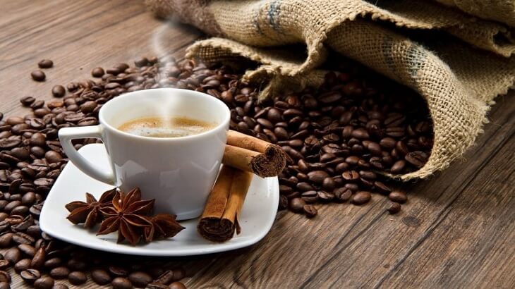 ما تفسير رؤية عمل القهوة في المنام؟