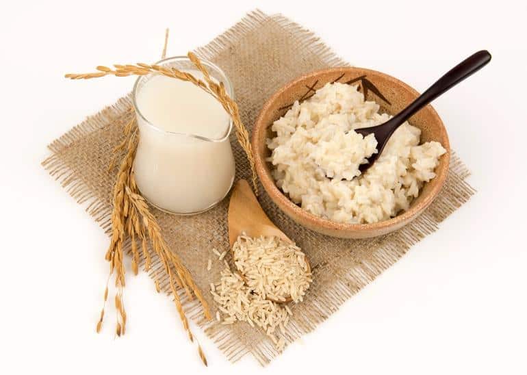 ما هي فوائد موية الرز للبشرة؟