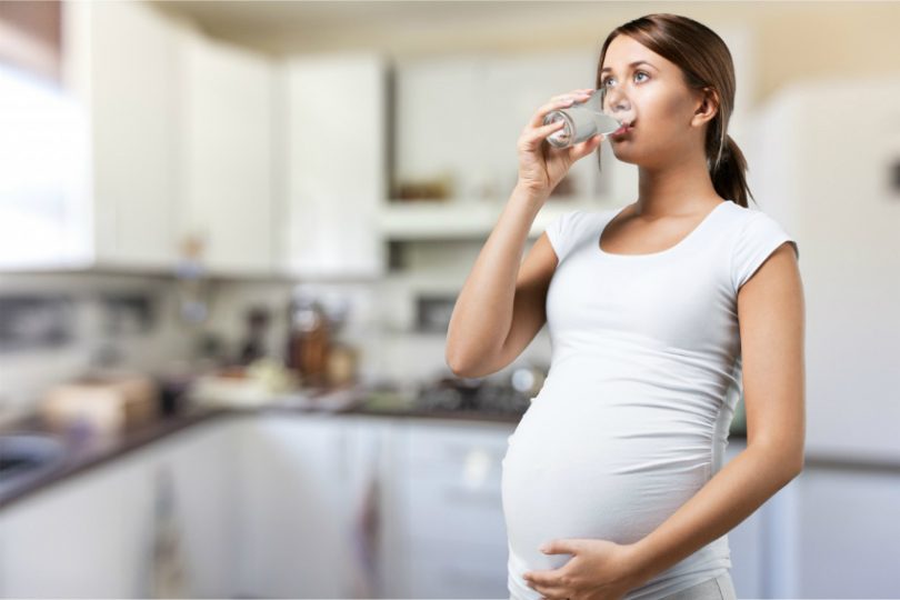ما العلاقة بين شرب الماء البارد للحامل ونوع الجنين؟
