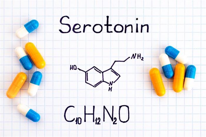 طرق علاج نقص السيروتونين في الدماغ