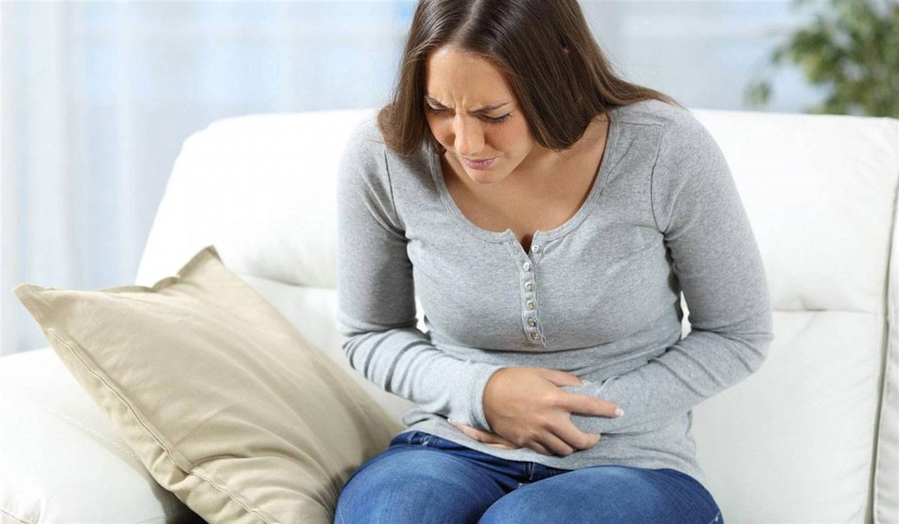 ما هي أسباب كثرة خروج الغازات في النفاس؟