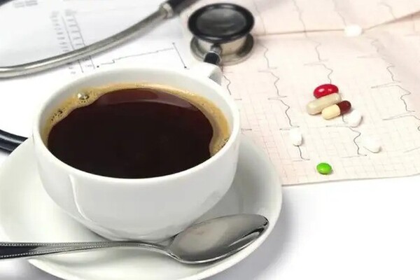 متى اشرب القهوة بعد الدواء؟