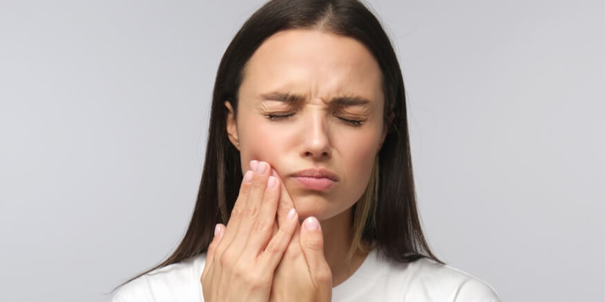 هل ألم الأسنان يسبب صداع ودوخة