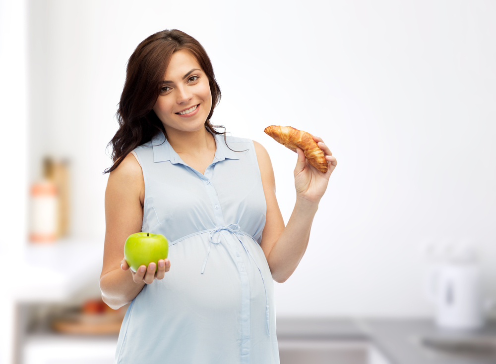 9 اكلات ممنوعة للحامل خلال أول ثلاث أشهر